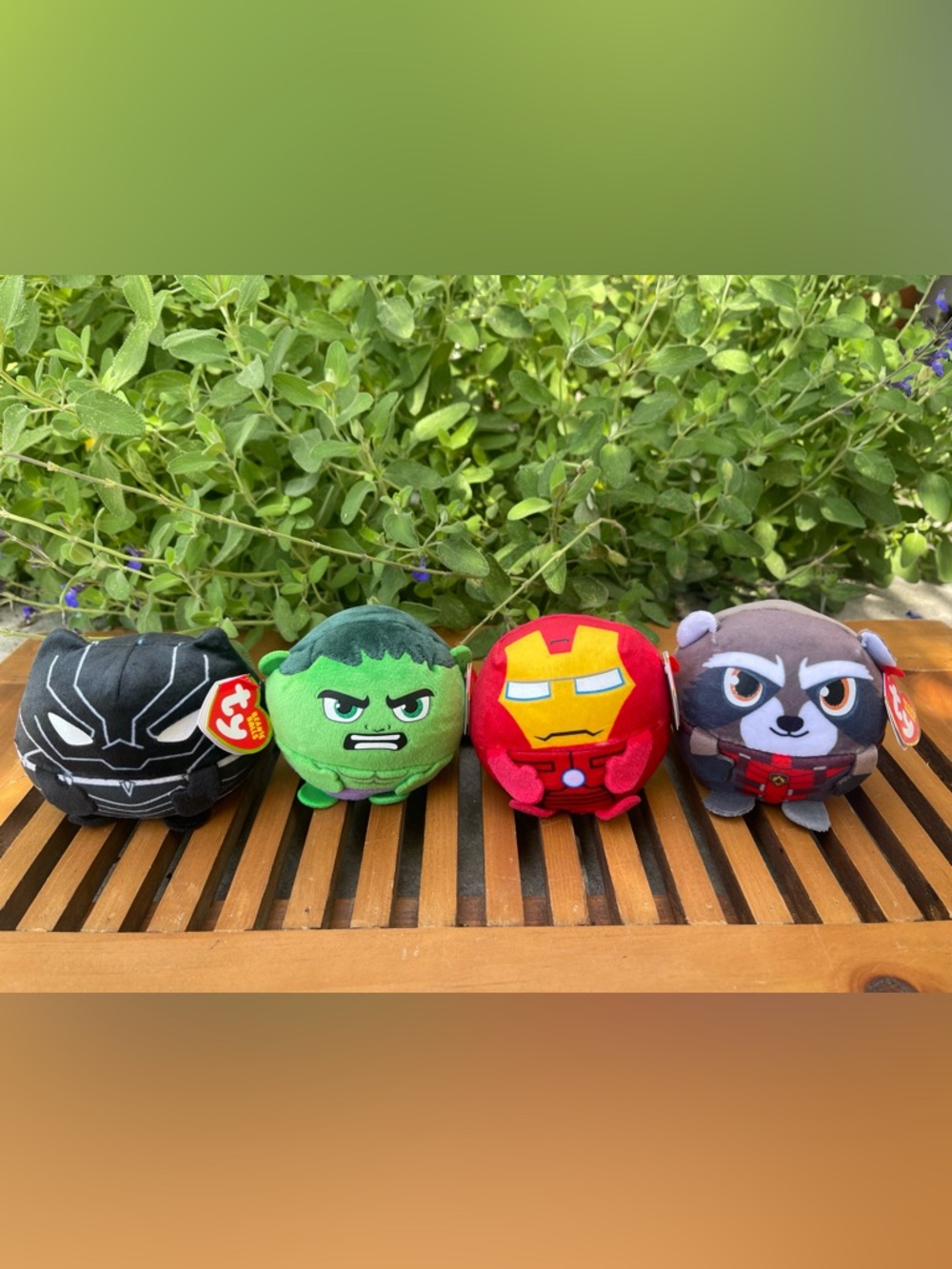 Ty Marvel Beanie Balls Set Hulk, Iron Man, Black Panther, Rocket Catch Ball Toss